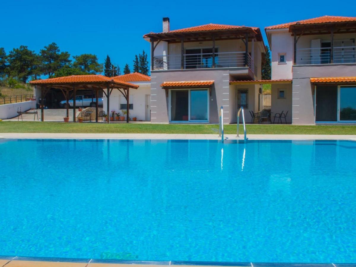 Anelia Villas Sea View Неа Мудания Екстериор снимка